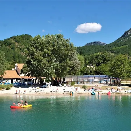 Kamp alanı Camping Le Lac Bleu
