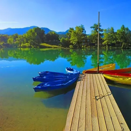 Camping Le Lac Bleu Kamp alanı