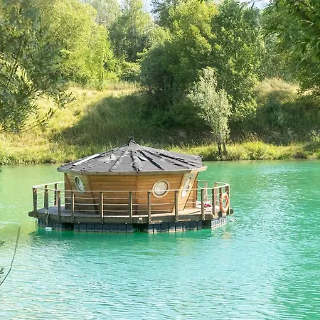 Camping Le Lac Bleu Kamp alanı