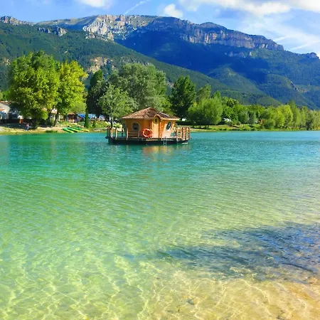 Camping Le Lac Bleu Châtillon-en-Diois