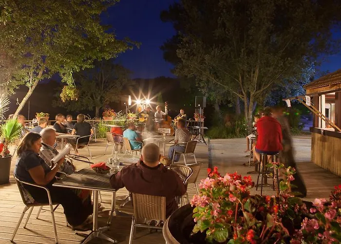 Κάμπινγκ Camping Le Lac Bleu