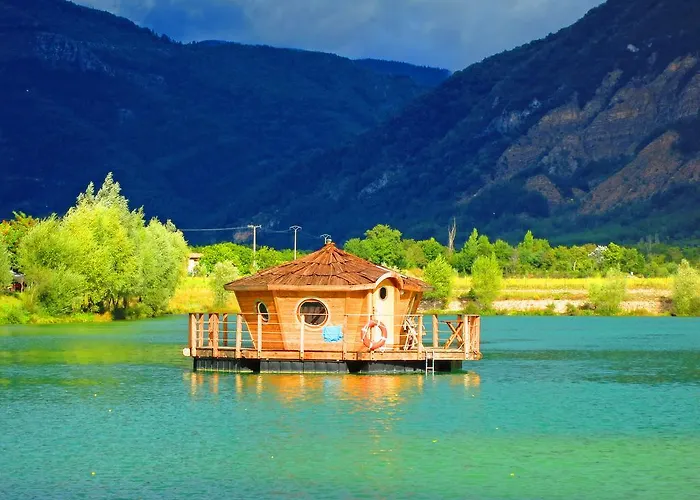 Camping Le Lac Bleu 3*