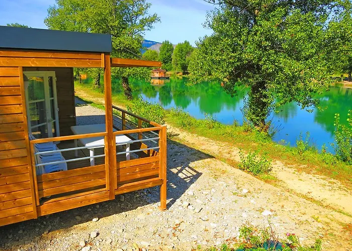 Camping Le Lac Bleu Châtillon-en-Diois