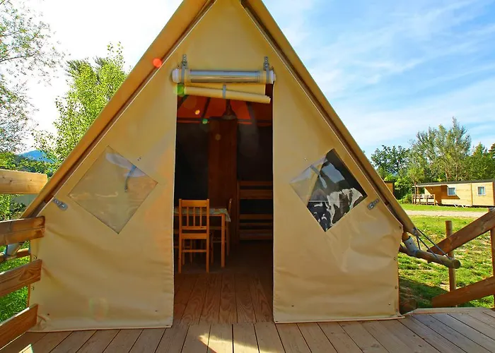 Camping Le Lac Bleu Κάμπινγκ Châtillon-en-Diois