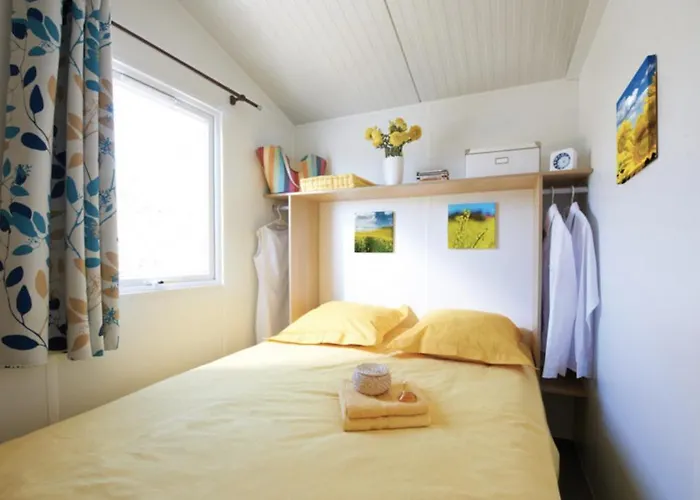 Κάμπινγκ Camping Le Lac Bleu 3*