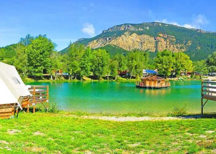 Κάμπινγκ Camping Le Lac Bleu 3*